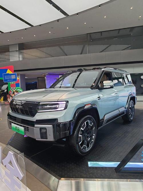 惠州惠城区佰创威企业管理咨询比亚迪方程豹硬派越野的爆款，英菲尼迪35周年与你共成长